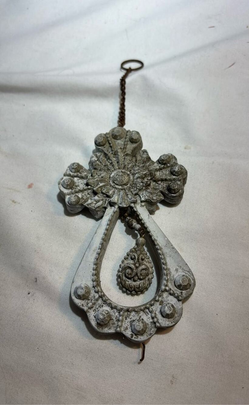 Vintage Ornate Ceramic Wall Hanging with Floral Motif